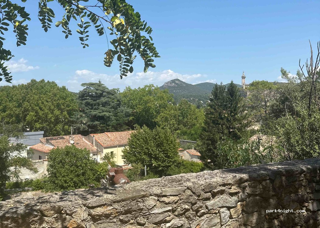 Le Camping de la Tour — foto