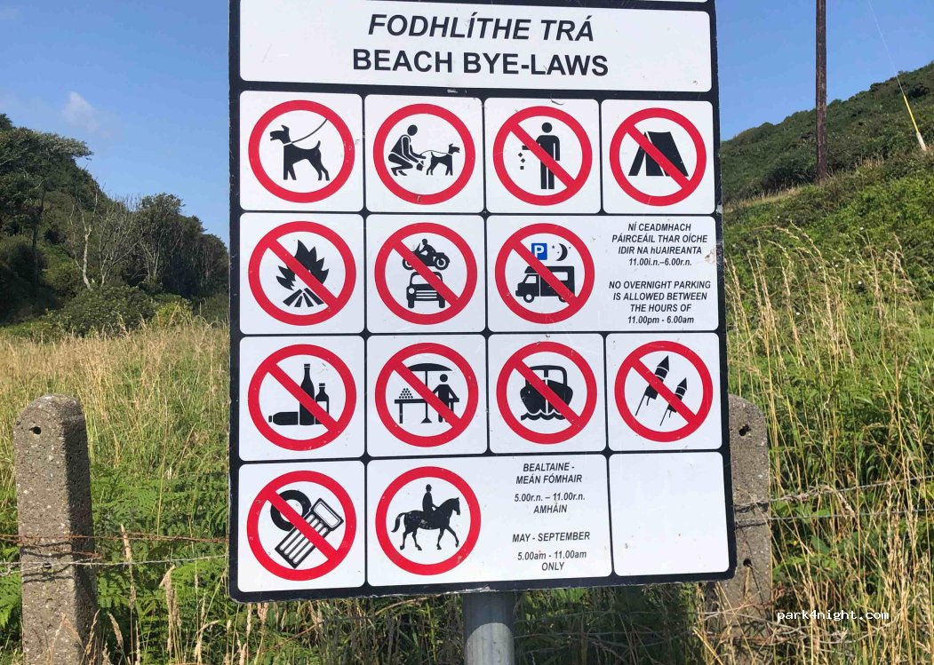 () Curragh Cross - Unnamed Road — foto