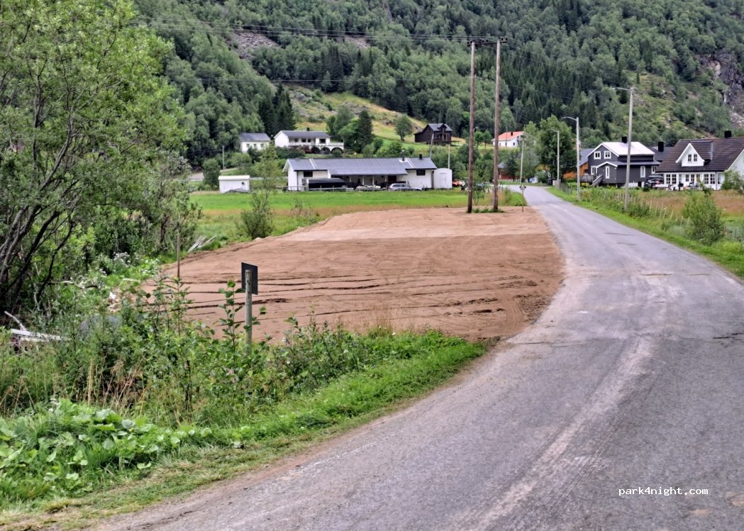 (9357) Tennevoll - 34 Holmeveien — foto 2