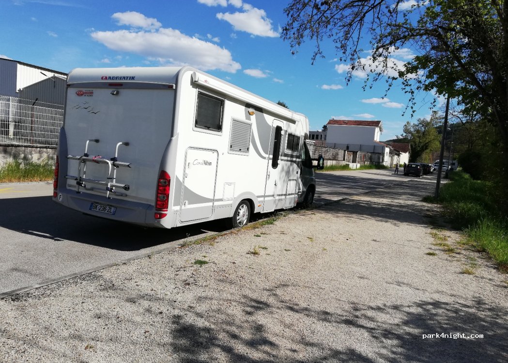 (46000) Cahors - 208-548 Rue du Perie — foto
