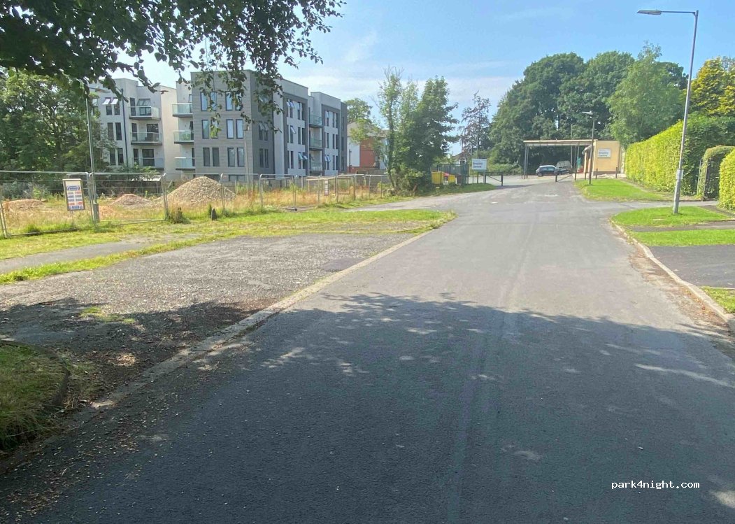 (BL6 6HT) Horwich - Cedar Avenue — foto
