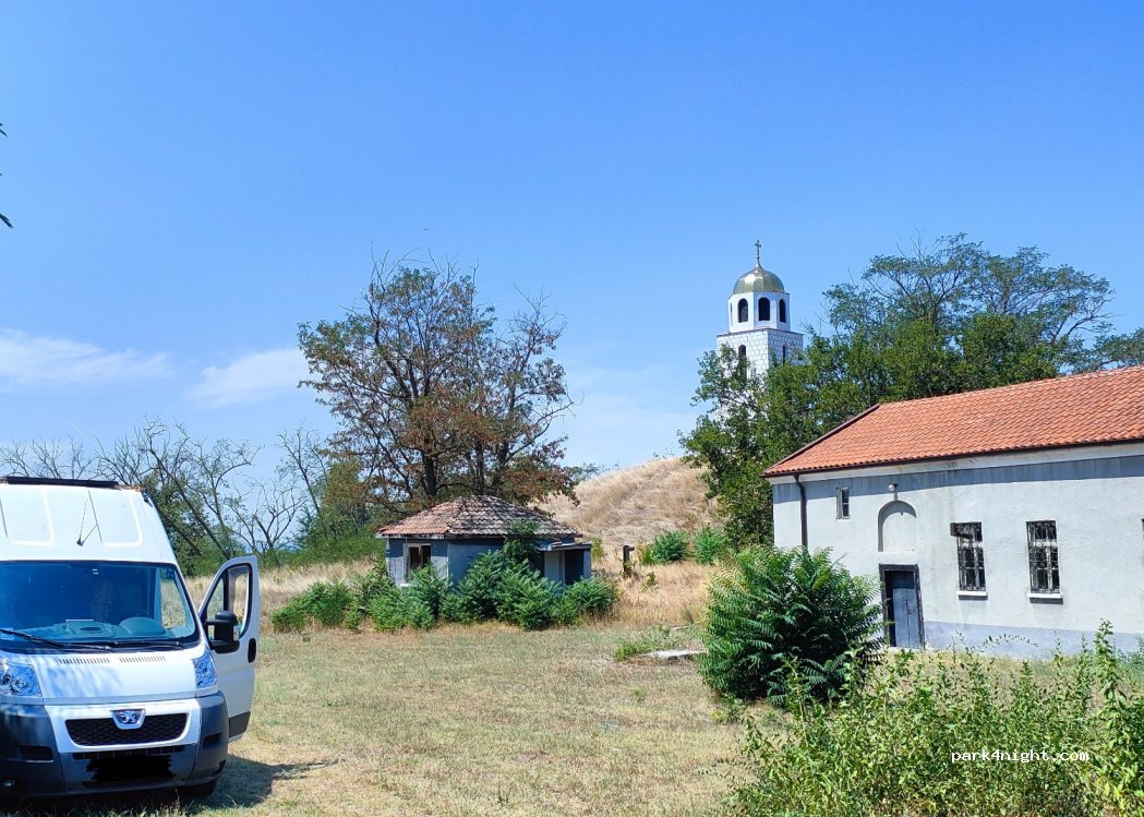 (6058) Бъдеще - Unnamed Road — foto