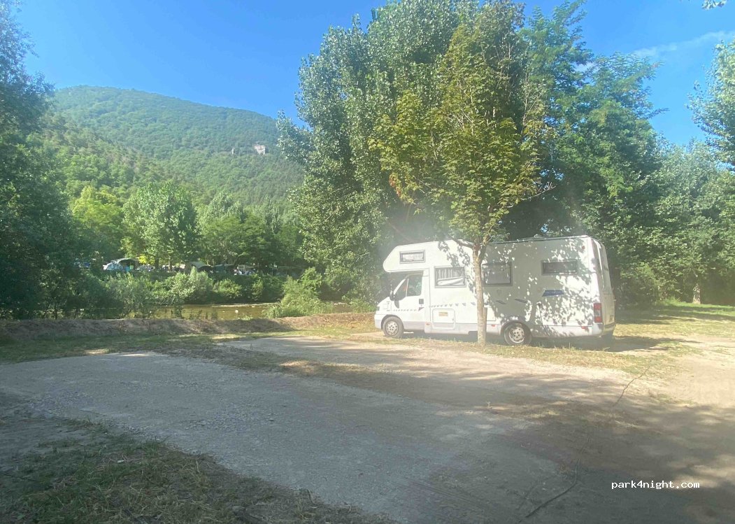 (12720) Mostuéjouls - 932 Route des Gorges du Tarn — foto 2