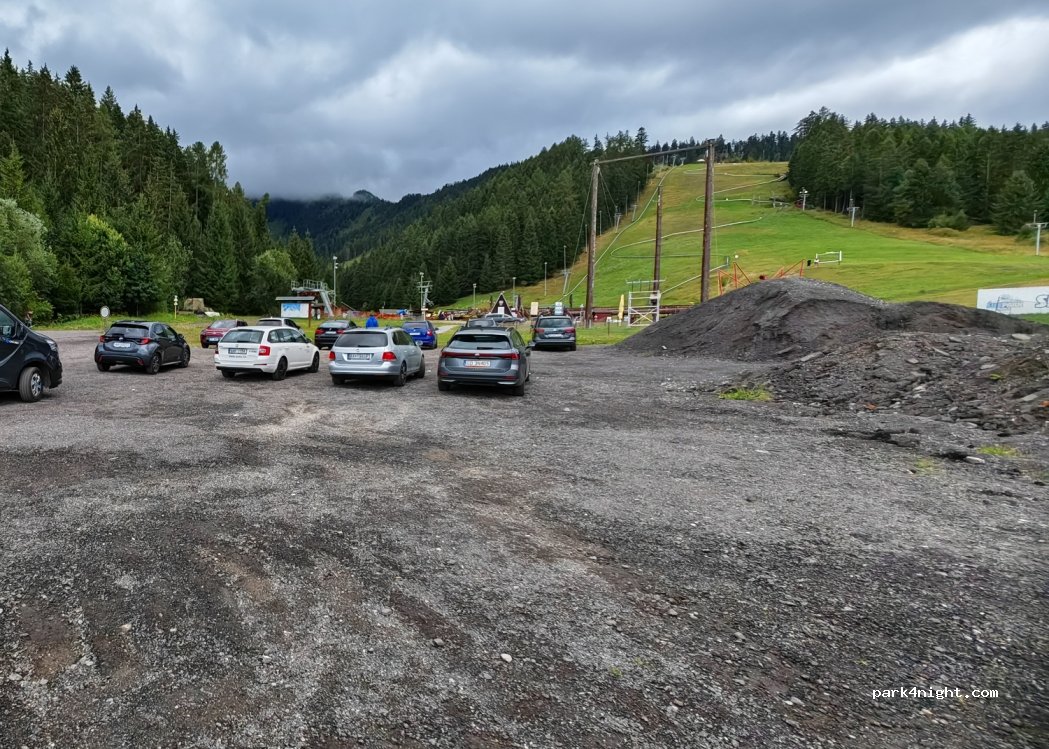 (031 01) Pavčina Lehota - Unnamed Road — foto 2