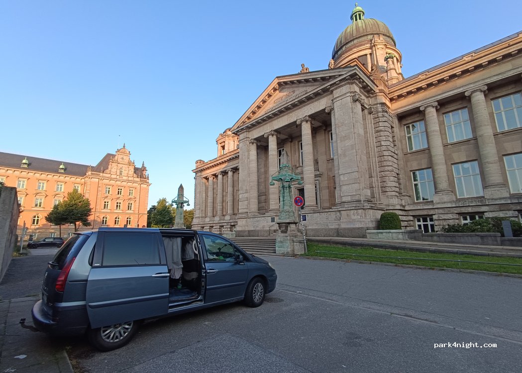 (20355) Hamburg - 2 Sievekingplatz — foto
