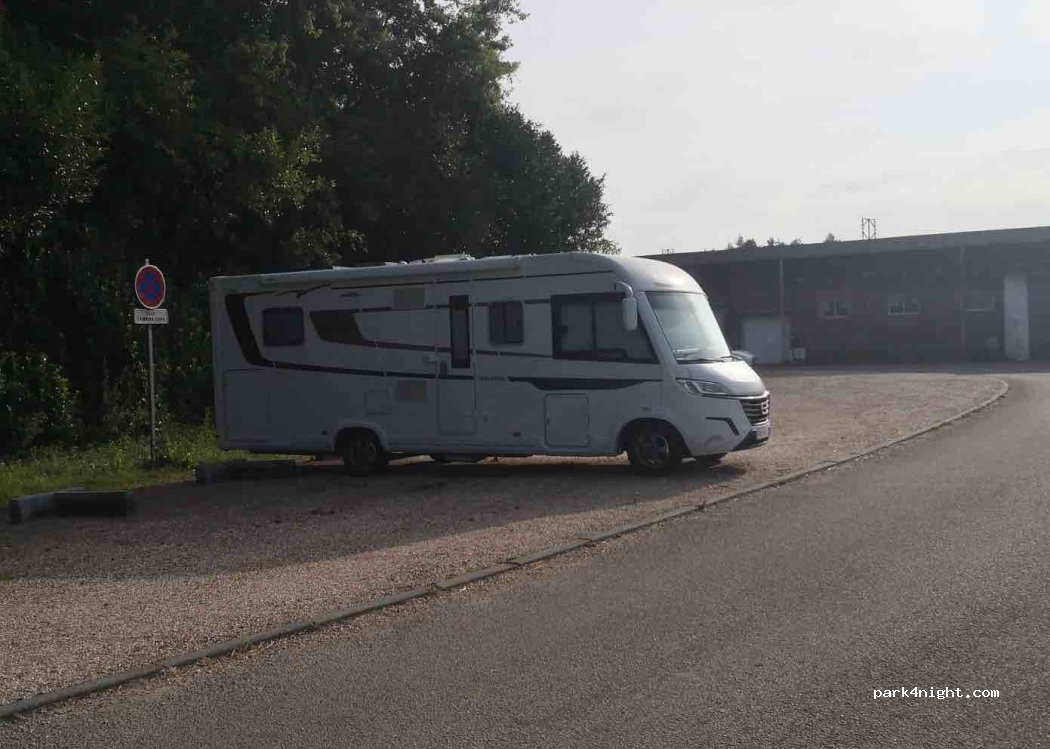 (76710) Montville - 16 Rue Parc Industriel — foto
