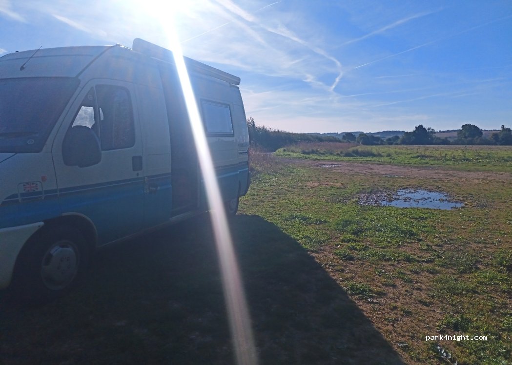 (GL54 3DL) Cheltenham - Unnamed Road — foto