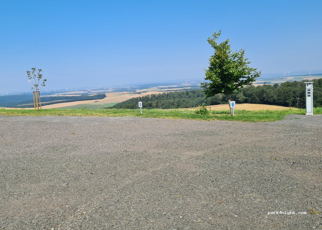 Wohnmobil Stellplatz Nordpfalzblick — foto 2