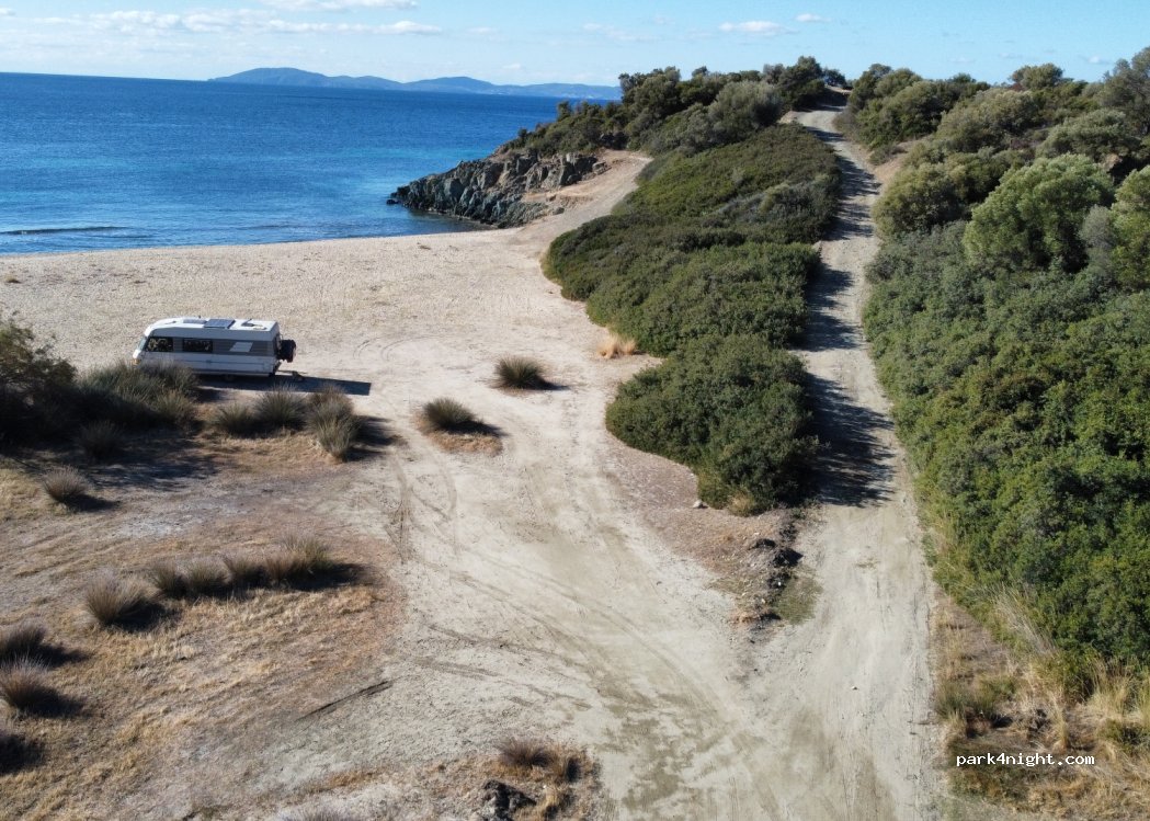 (630 88) Sithonia - Unnamed Road — foto 3