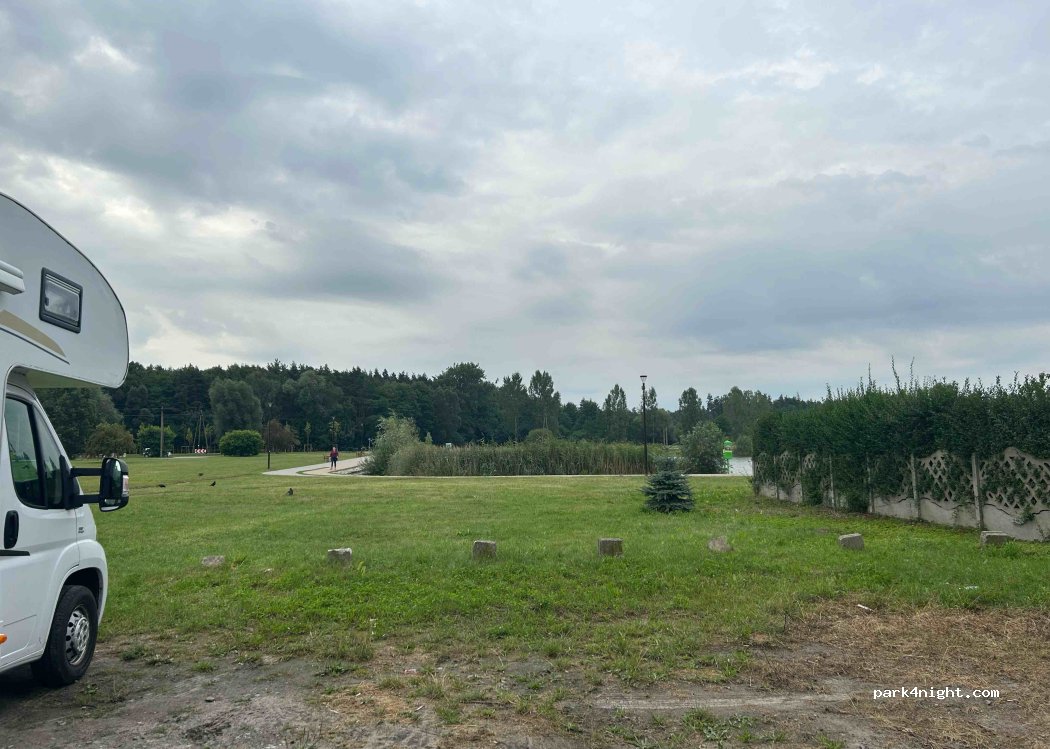 (98-220) Zduńska Wola - 128 Zduńska — foto