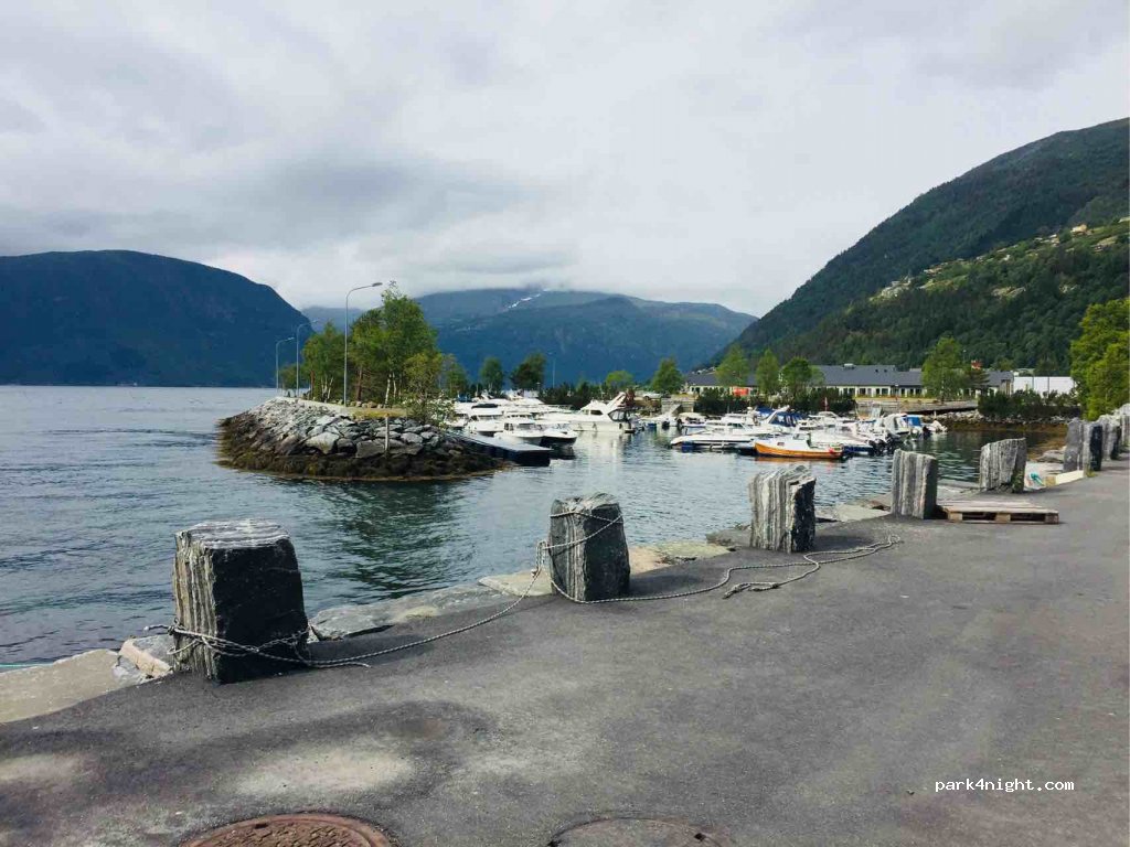 (6210) Valldalen - 960 Riksveg 63 — foto