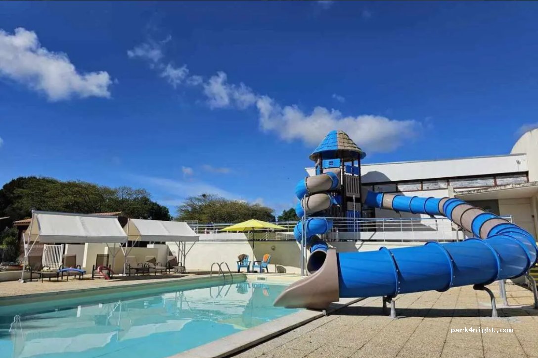 Camping Ushuaïa Villages Les Chalets de Moulière — foto 2