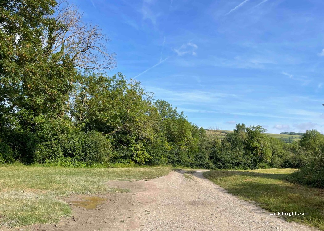 (27700) Les Andelys - 1 Rue Richard Cœur de Lion — foto 4