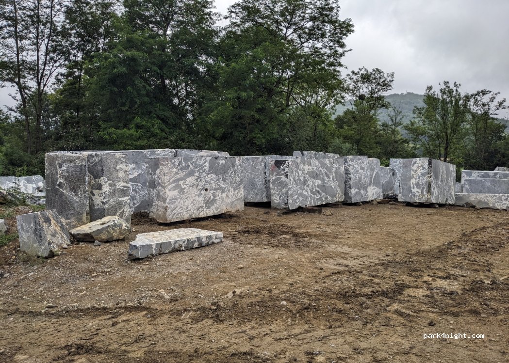 (09200) Moulis - 5 Place du Puits — foto