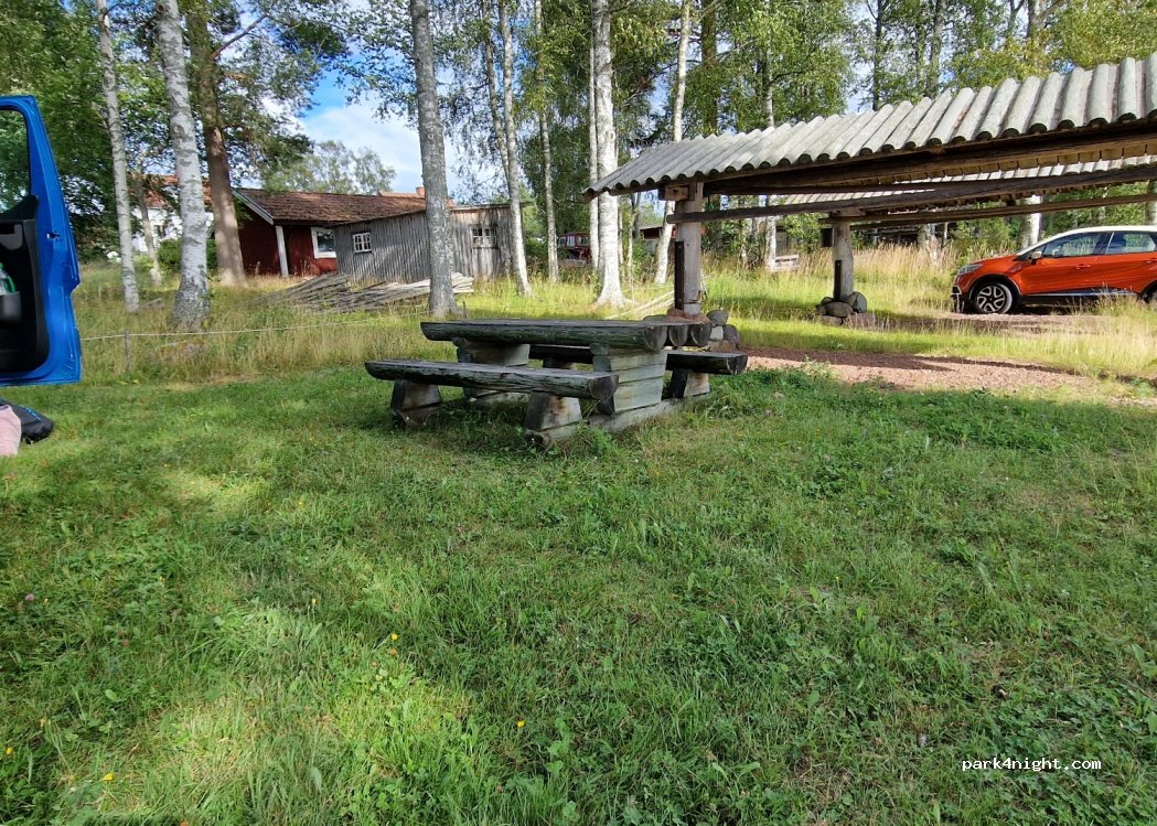 (792 77) Nusnäs - 15 Notskålsvägen — foto