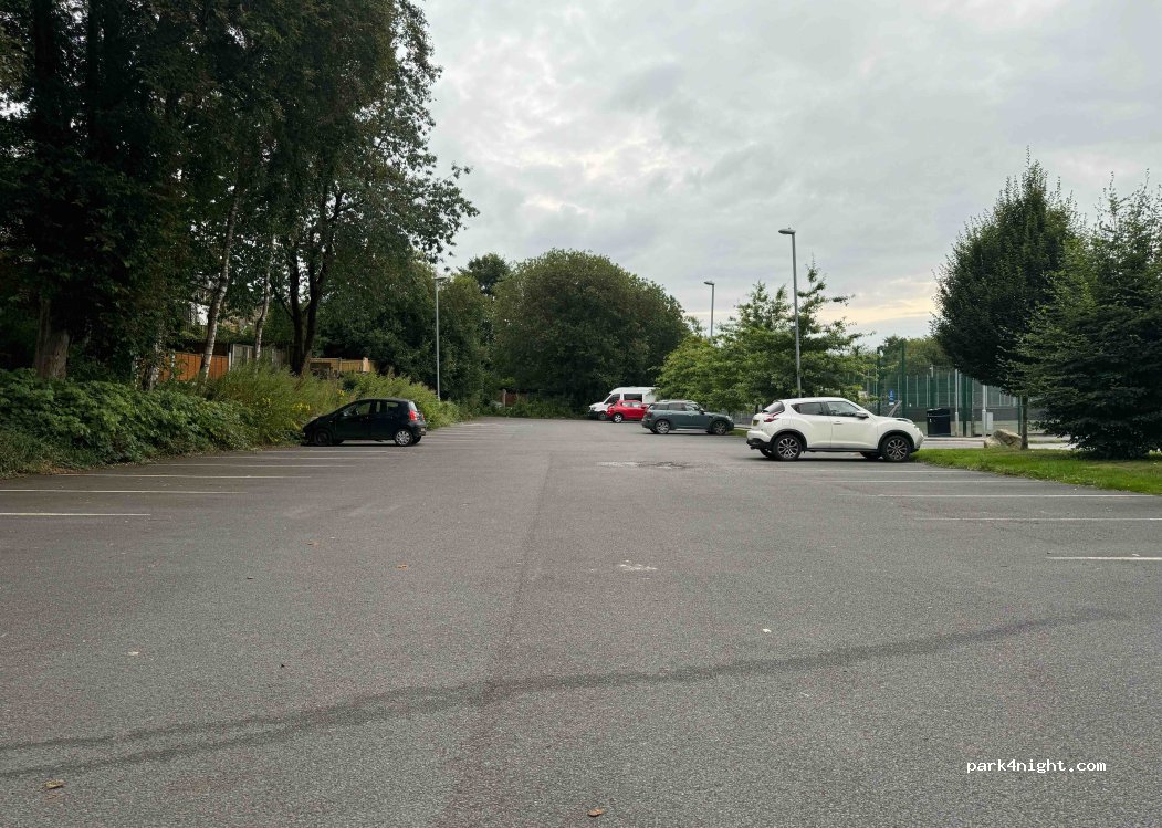 (OL3 6JR) Uppermill - 14 Grove Road — foto