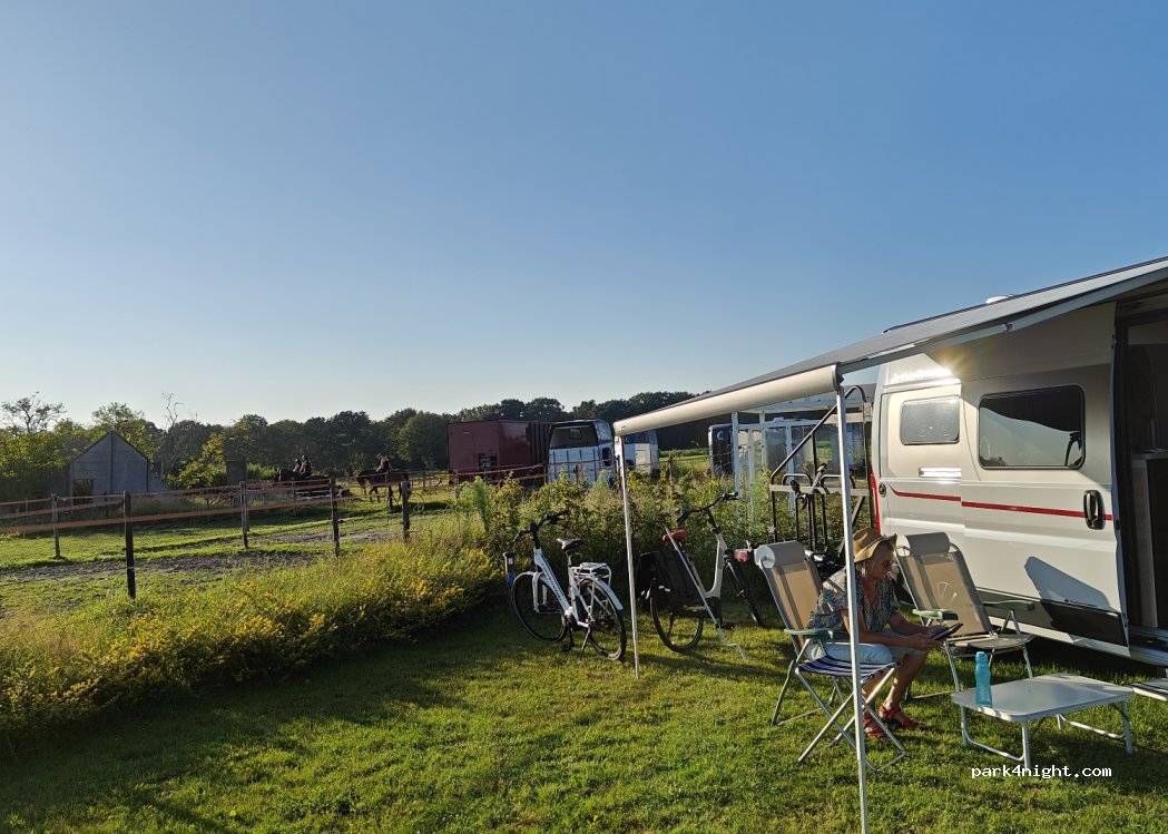 Camperplaats Stiphout — foto 3