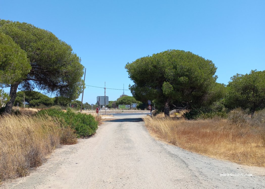 (21100) Laguna de El Portil - Unnamed road — foto