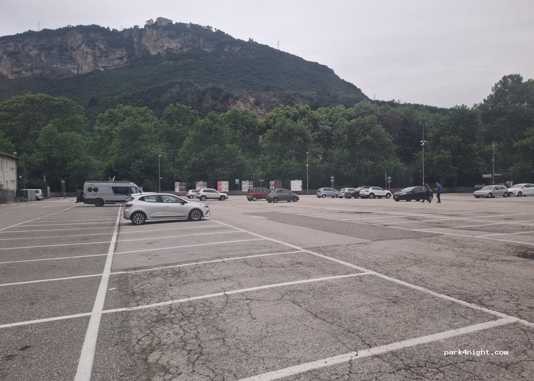 (38122) Trento - 27 Via Roberto da Sanseverino — foto 4