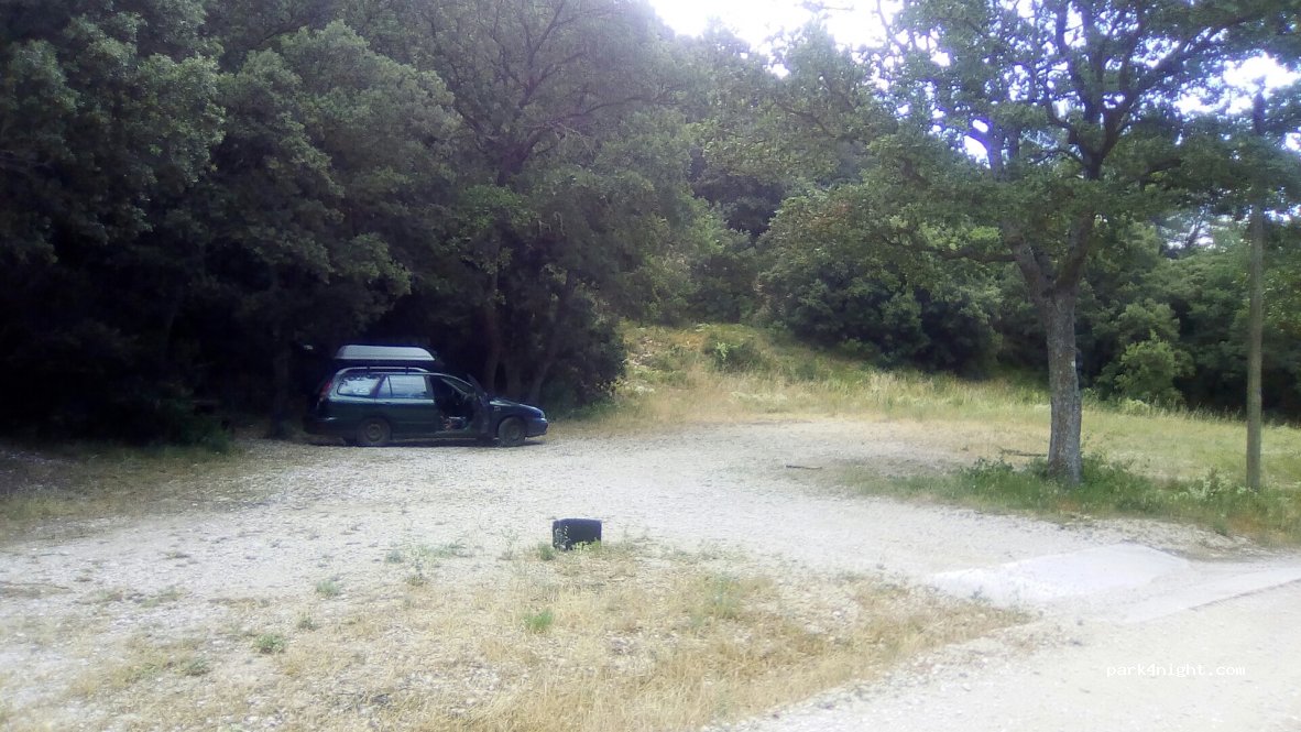 (84360) Lauris - 1698 Chemin de Bonnieux — foto