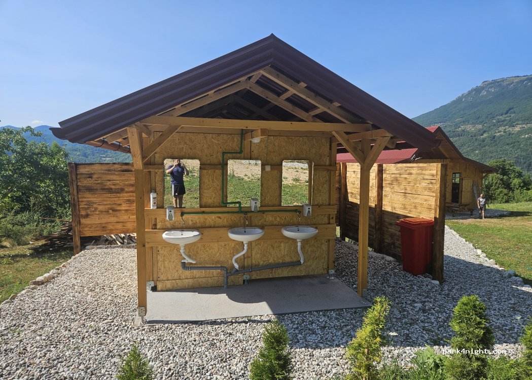 Mountain camp OUTDOOR TARA — foto
