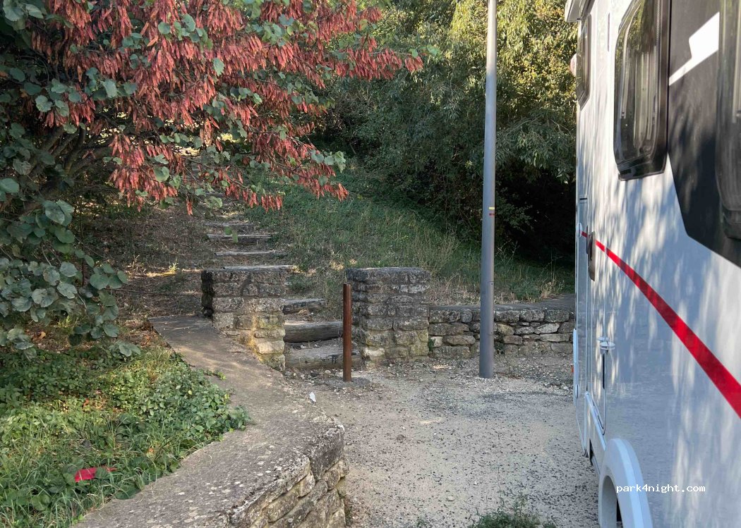 (26130) Saint-Restitut - 204 Promenade du Four a Chaux — foto 2
