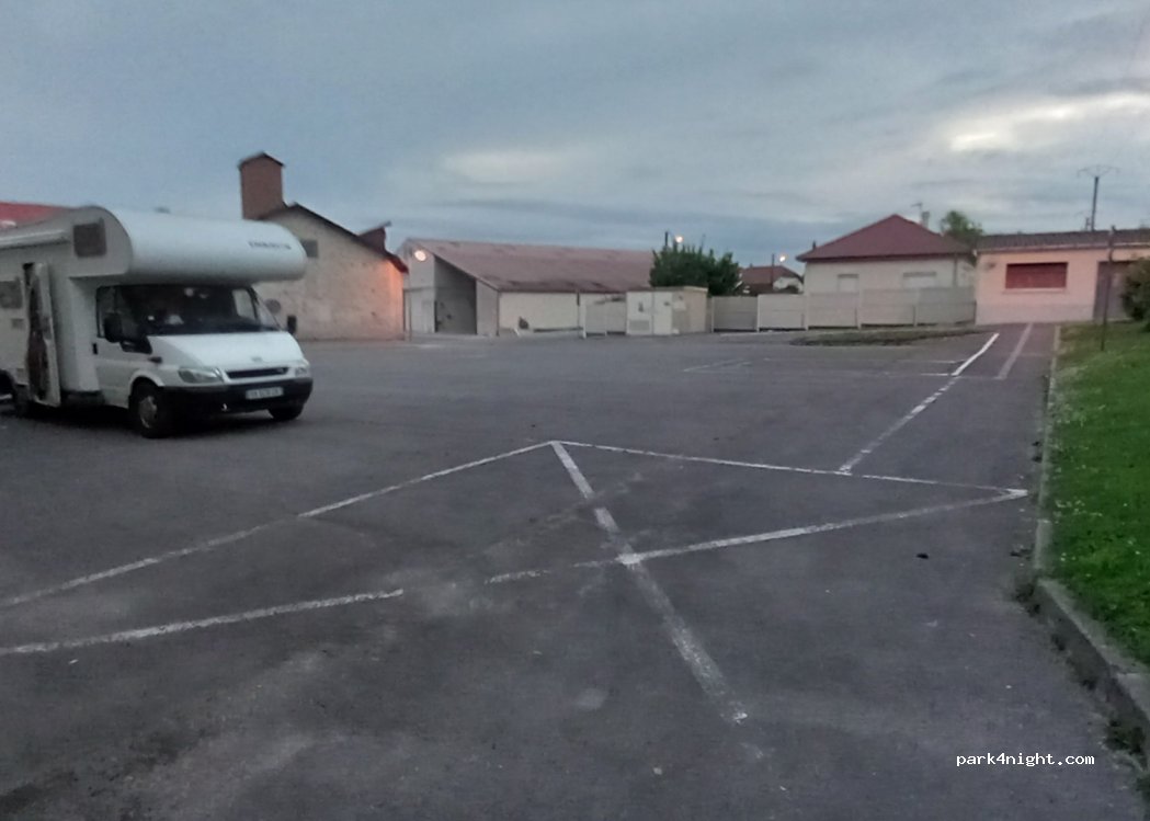 (51600) Saint-Hilaire-le-Grand - 5 Rue des Écoles — foto