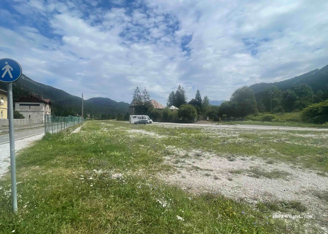 (33018) Camporosso In Valcanale - 1 Via Stazione — foto