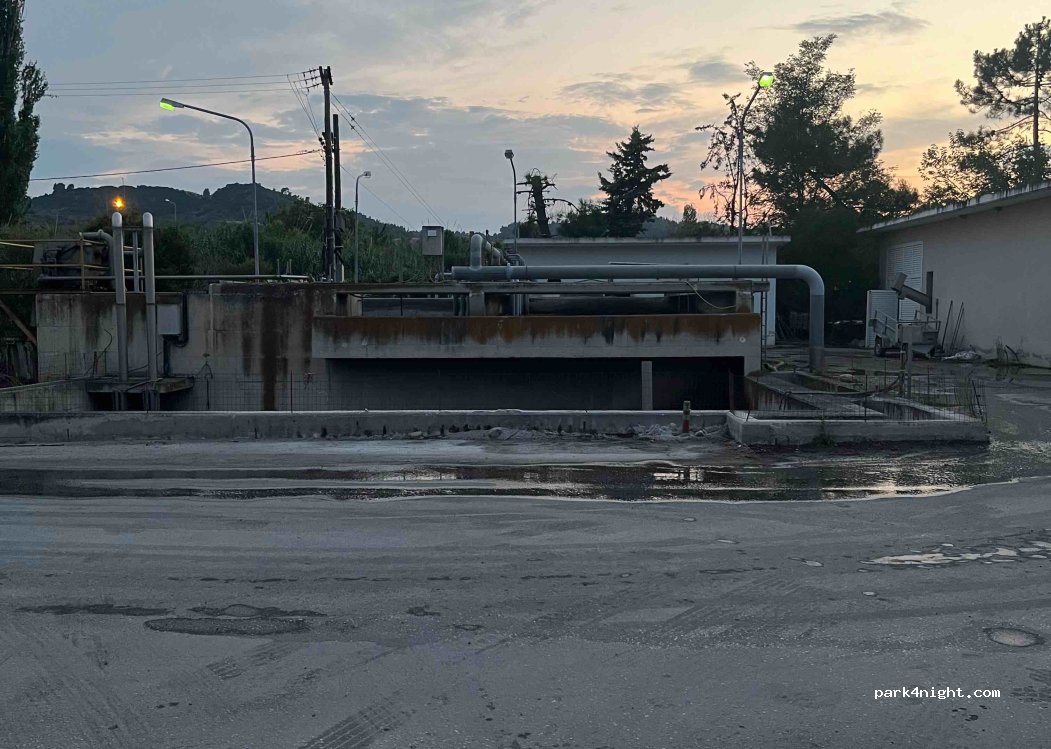(630 78) Sithonia - Unnamed Road — foto
