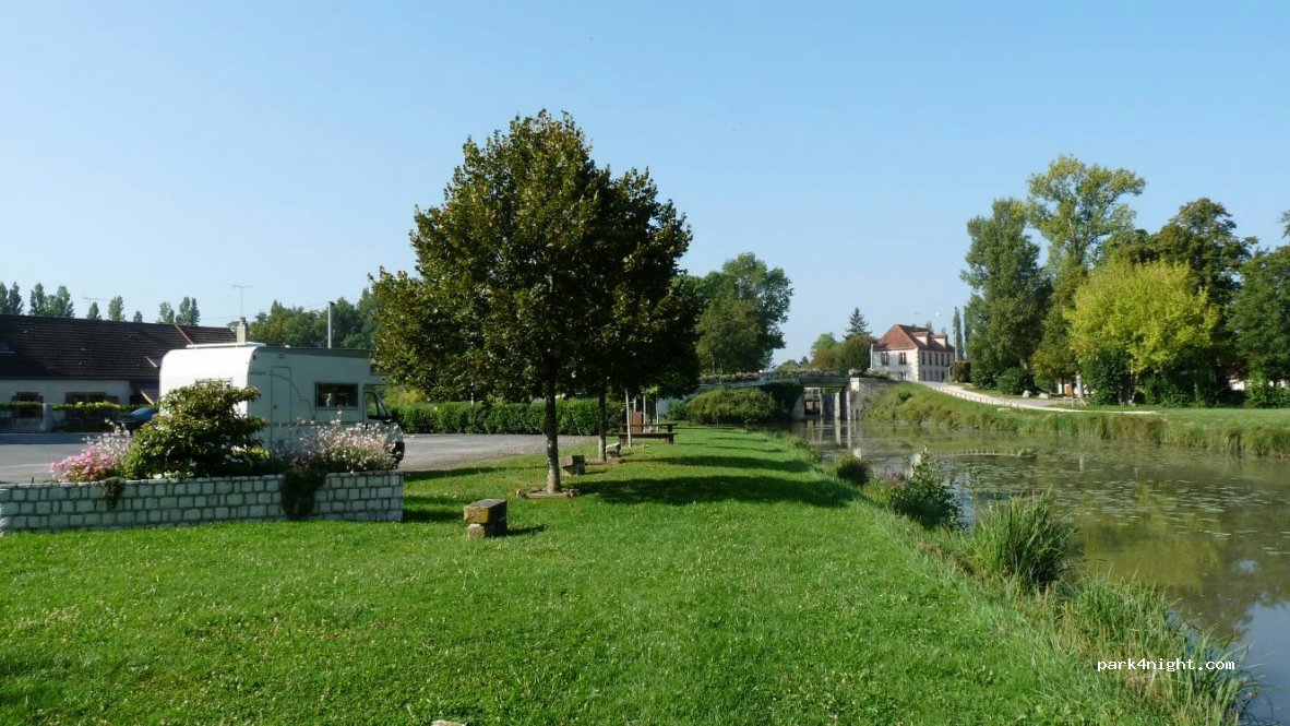 (45260) Chailly-en-Gâtinais - 1 Rue du port — foto 3