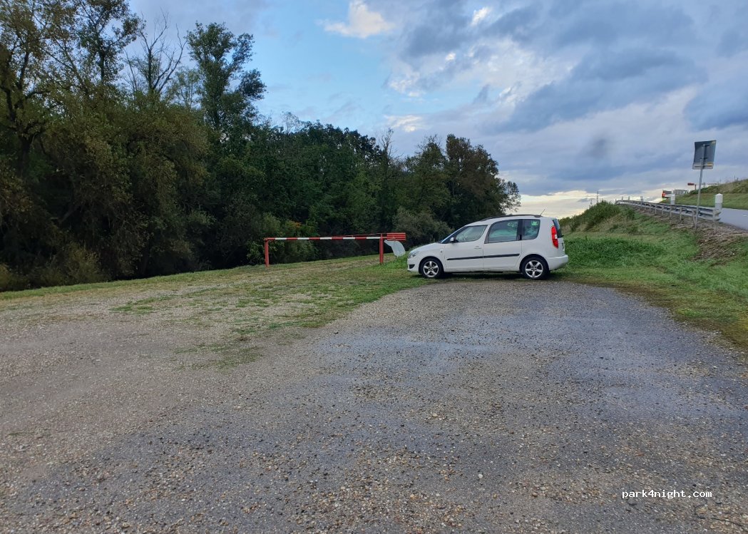 (67114) Eschau - Route du Kuhnensand — foto 2