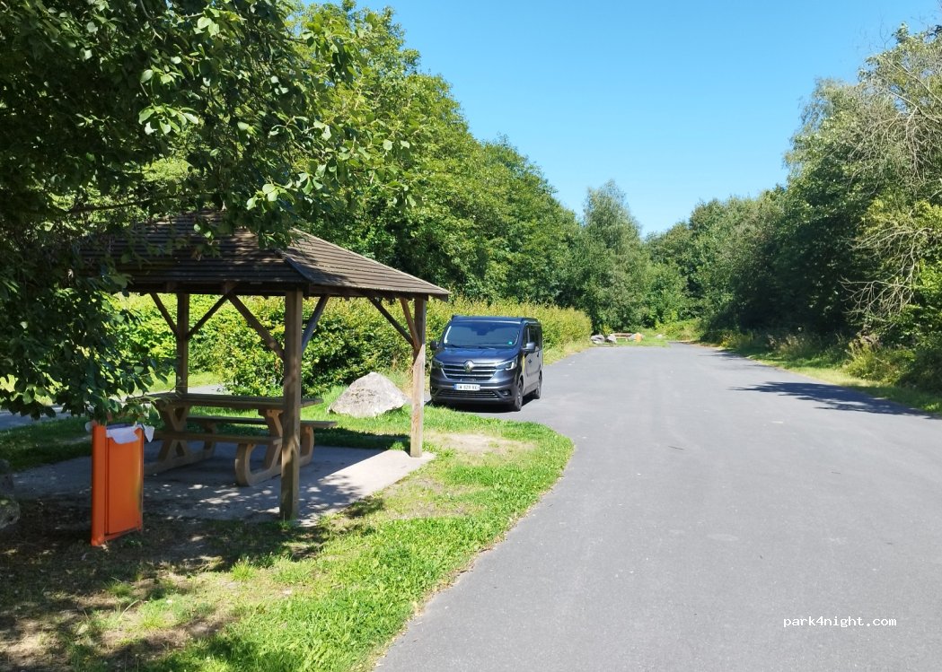(6460) Chimay - 180A Gare de Seloignes — foto