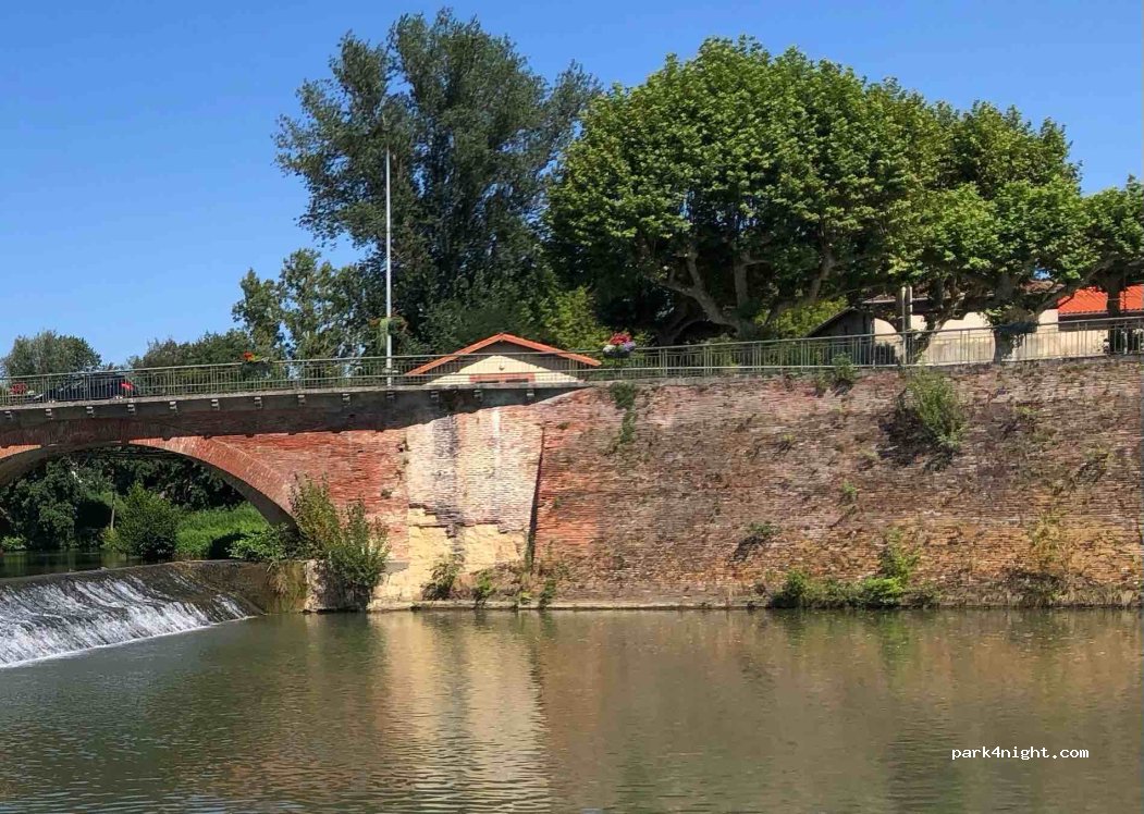 (31310) Montesquieu-Volvestre - 718 Boulevard Pierre Alard — foto