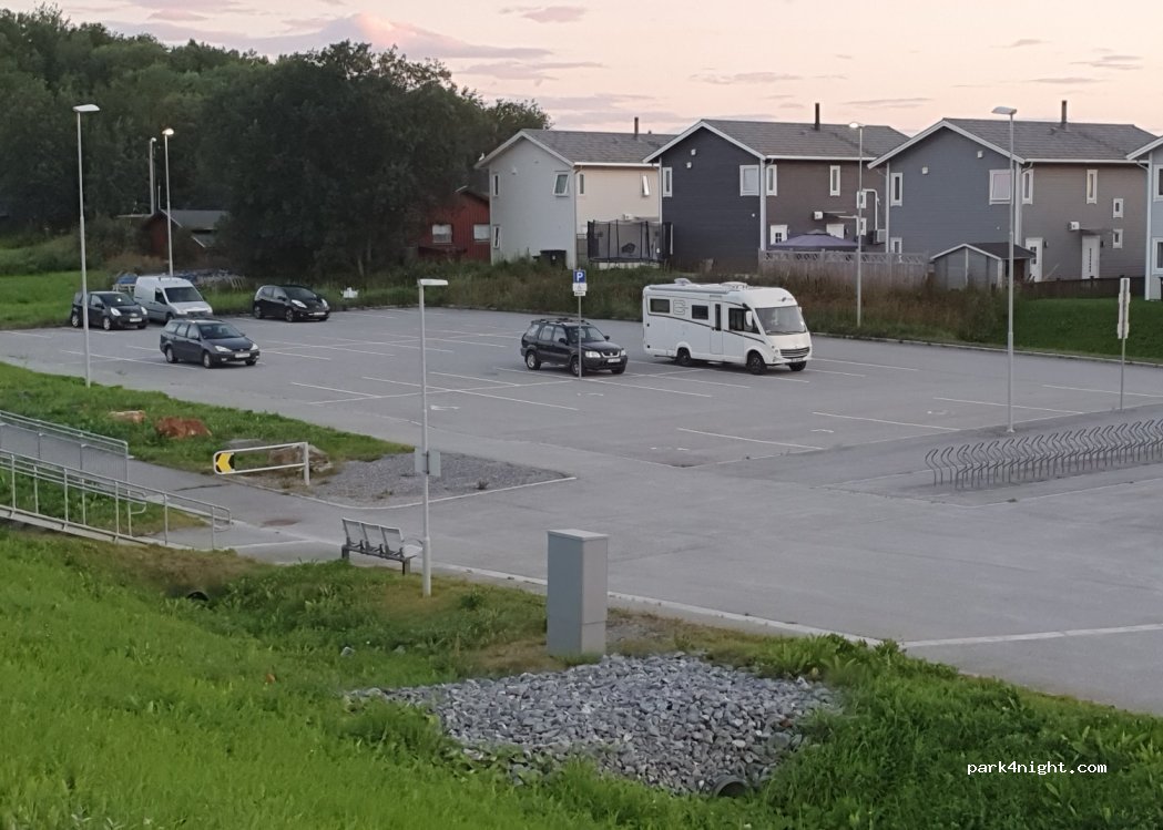 (8050) Tverlandet - 29 Hagebyen — foto