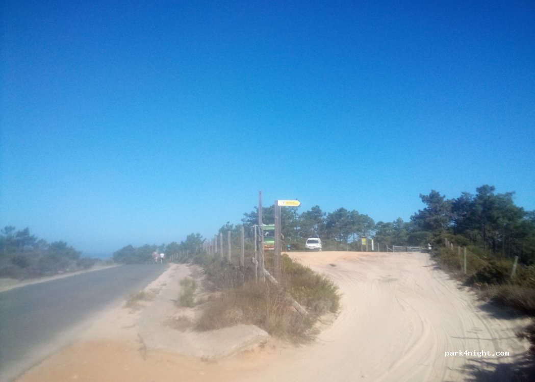 () Sines - Unnamed Road — foto 2