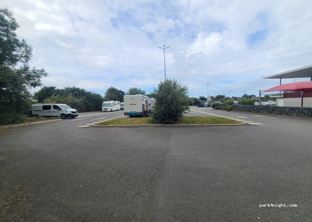 (22730) Trégastel - Rue de Poul Palud — foto 4