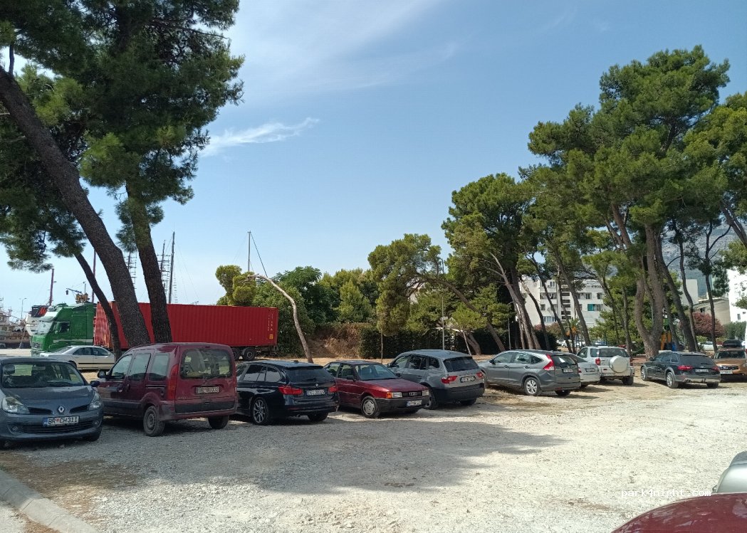 (85000) Bar - Novi bulevar — foto