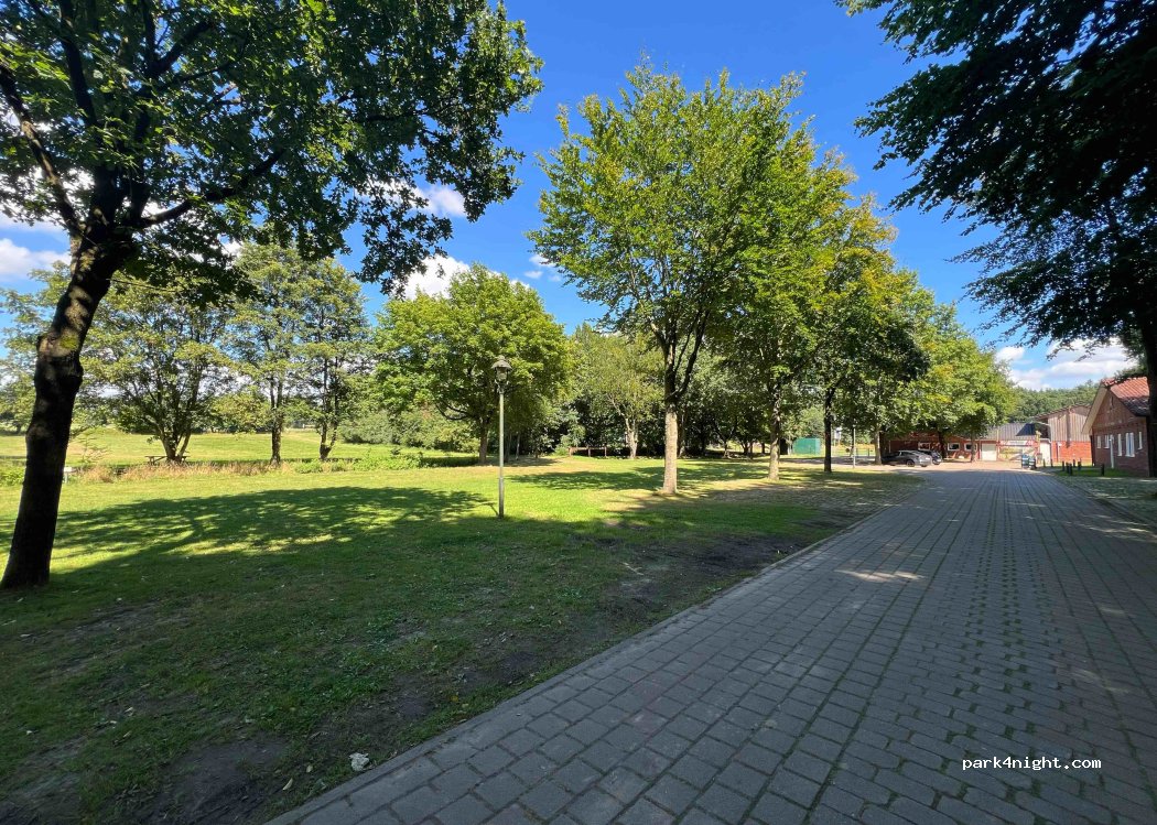 (21438) Brackel - 2 Im Haßel — foto 2