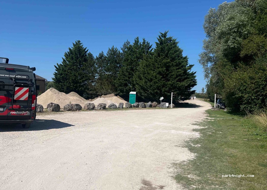 (28220) Cloyes-les-Trois-Rivières - 1 Les Tirelles — foto