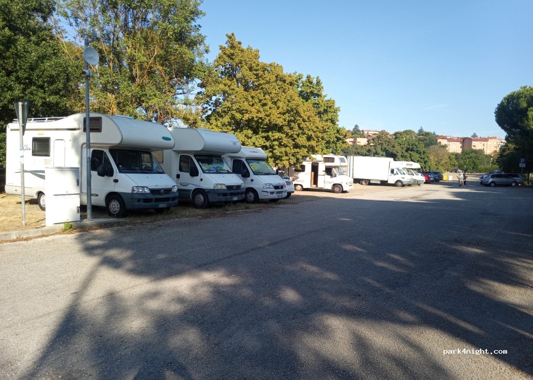 (60131) Ancona - 38 Via Enrico Sacripanti — foto