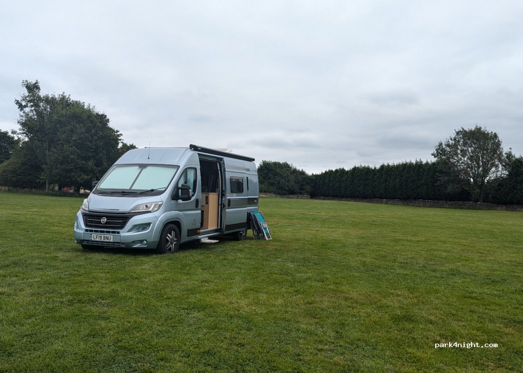 Brosterfield Farm Caravan Park — foto