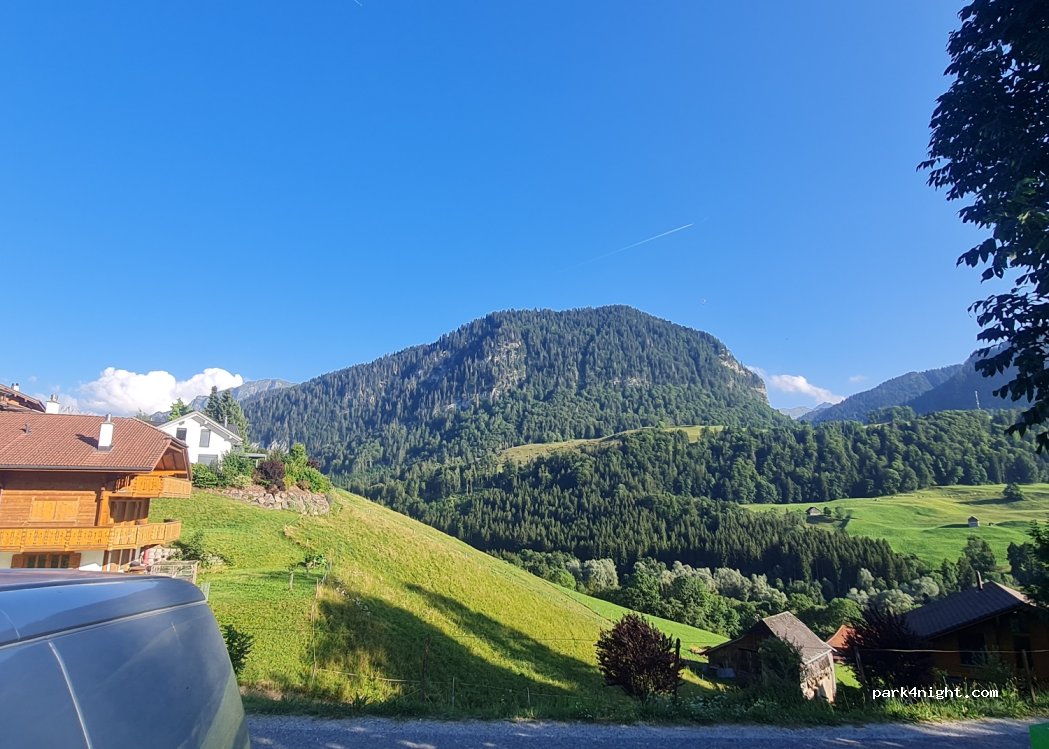 (1637) Val-de-Charmey - 4 Chemin du Lac — foto