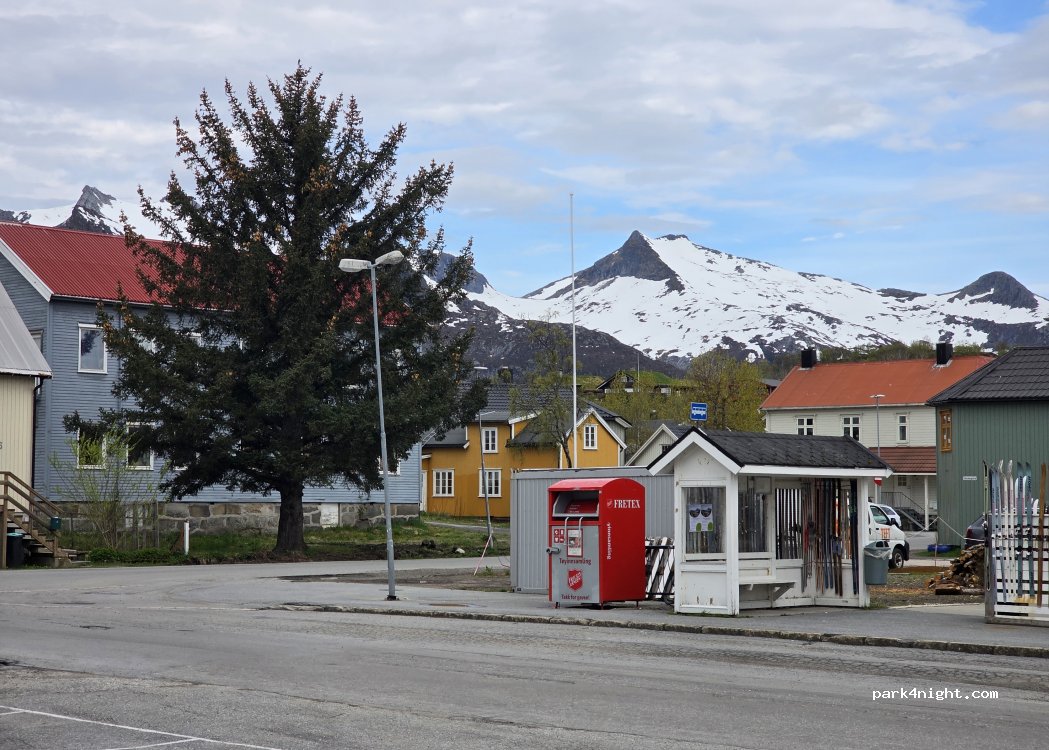 (8310) Kabelvåg - 4 Parkgata — foto 3