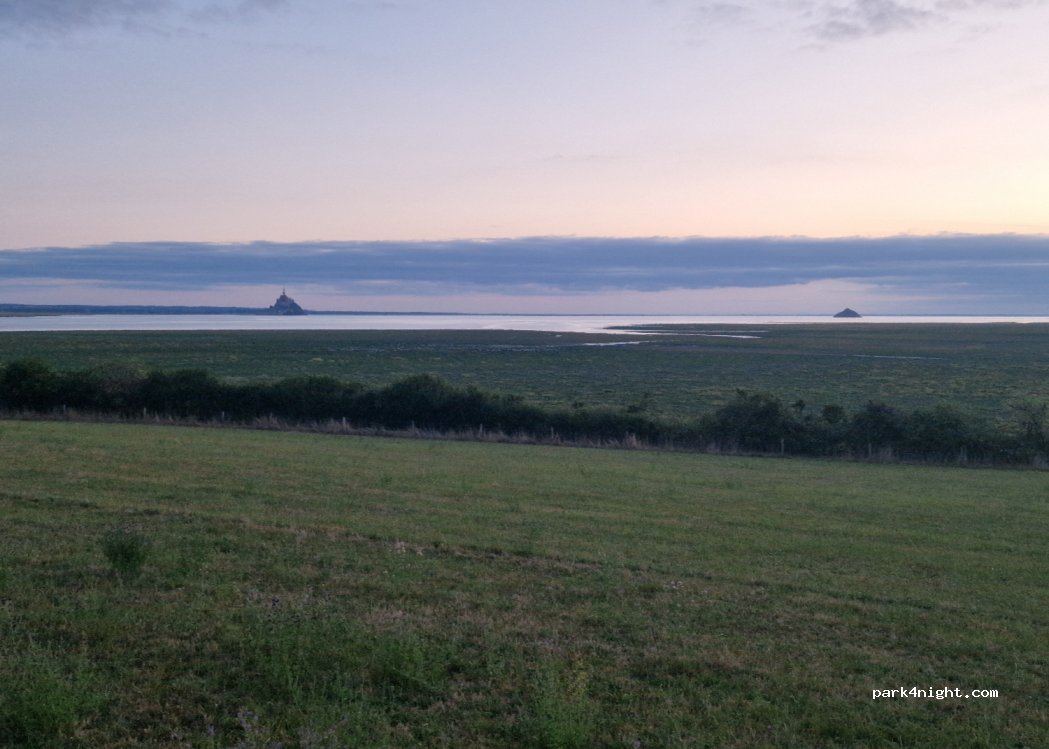 (50300) Vains - Rte du Routout — foto