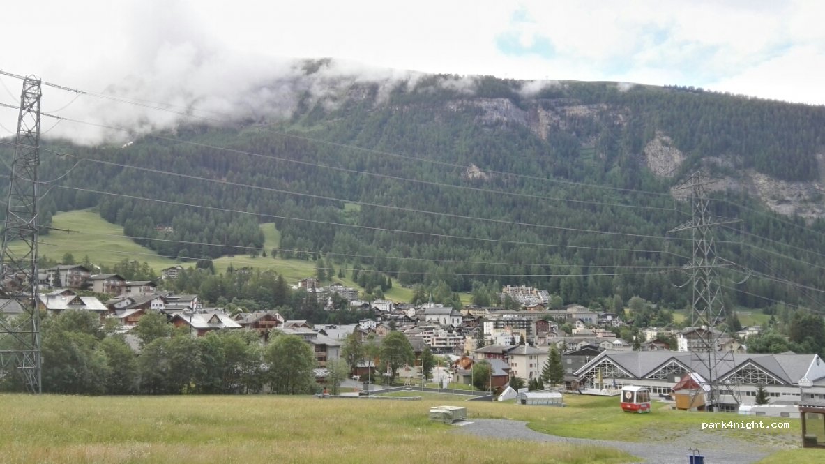 Sportarena Leukerbad — foto