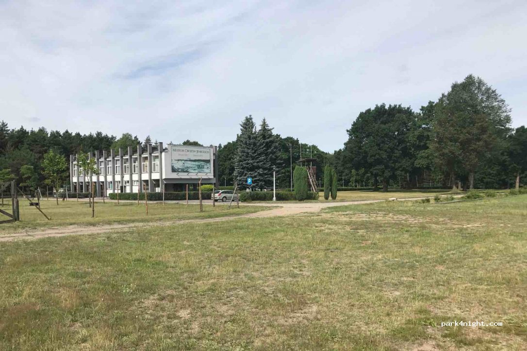 (68-100) Żagań - 45 Lotników Alianckich — foto