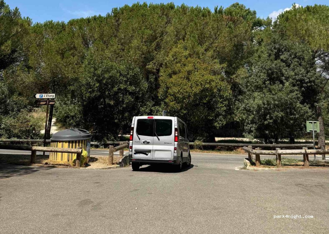 (06250) Mougins - Promenade de l'Étang — foto 2