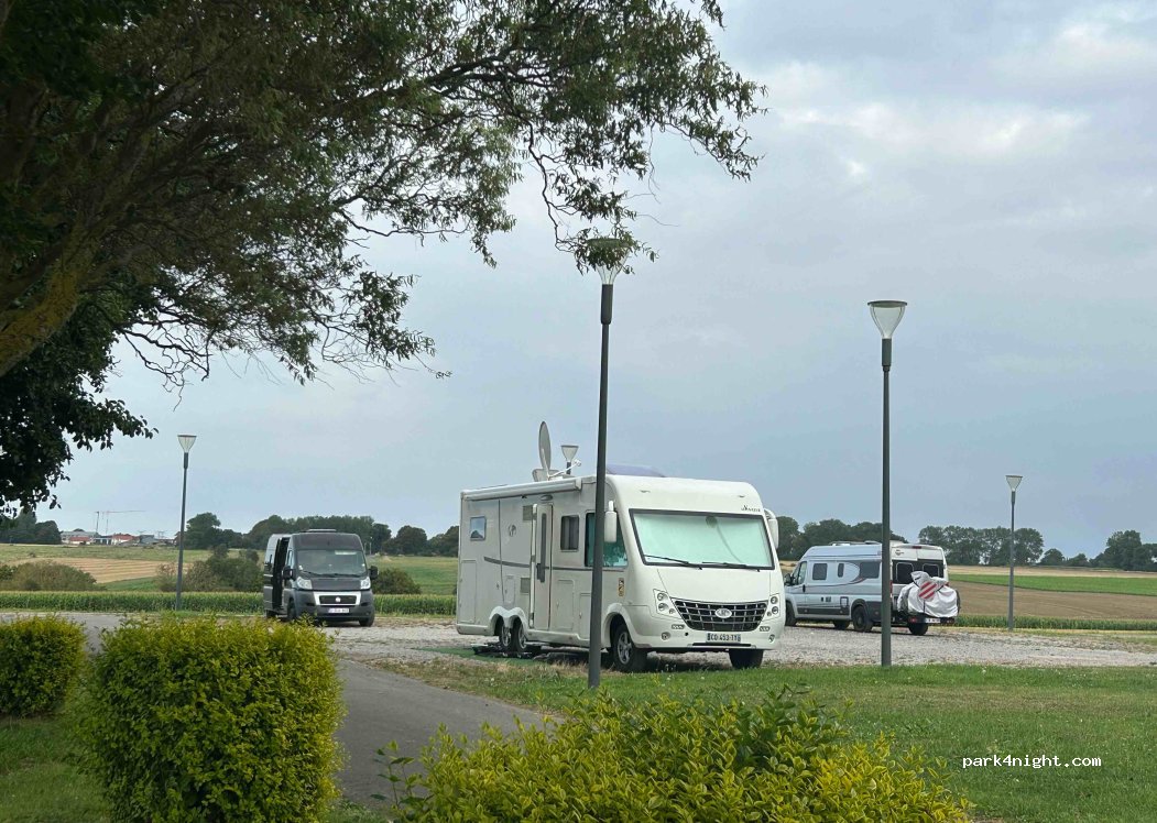 (76370) Petit-Caux - 1 Rue du Stade — foto 2