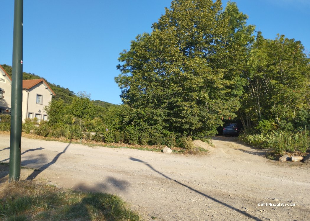 (63530) Volvic - 10 Rue des Remparts — foto 3