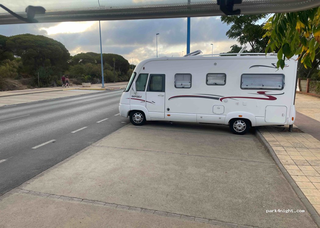 (21810) Palos de la Frontera - 93 Avenida Conquistadores — foto